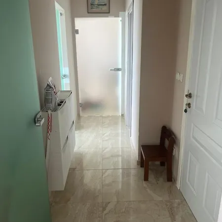 Sea View Terrace 1 Bedroom Apt Apartment *